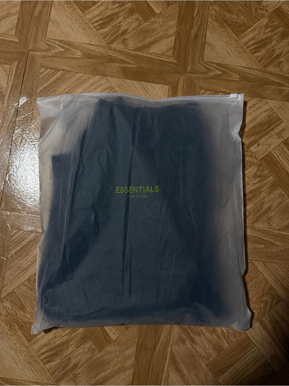 Essentials sweatpants - Picture 4 of 4